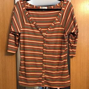 Curvy Sense 1X button up V neck cotton shirt